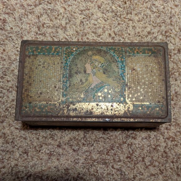 Whitman's Salmagundi vintage chocolate tin - Picture 2 of 9